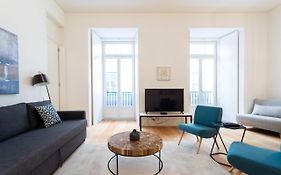 FLH Chiado Modern Apartment